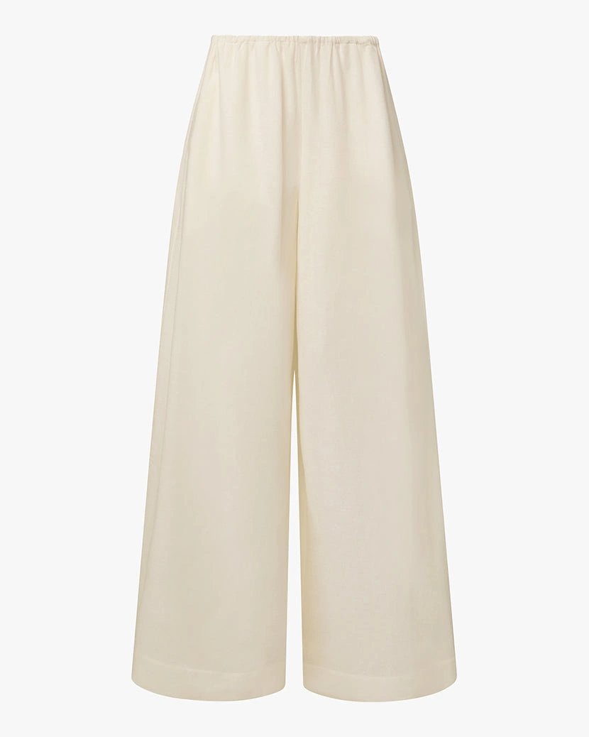 Groovy Wide-Legs: Effortless Chic. Your Legs Will Thank You. Ready to Own the Room?